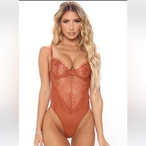 Fashion Nova hopeless romantic copper teddy bodysuit L NWT
